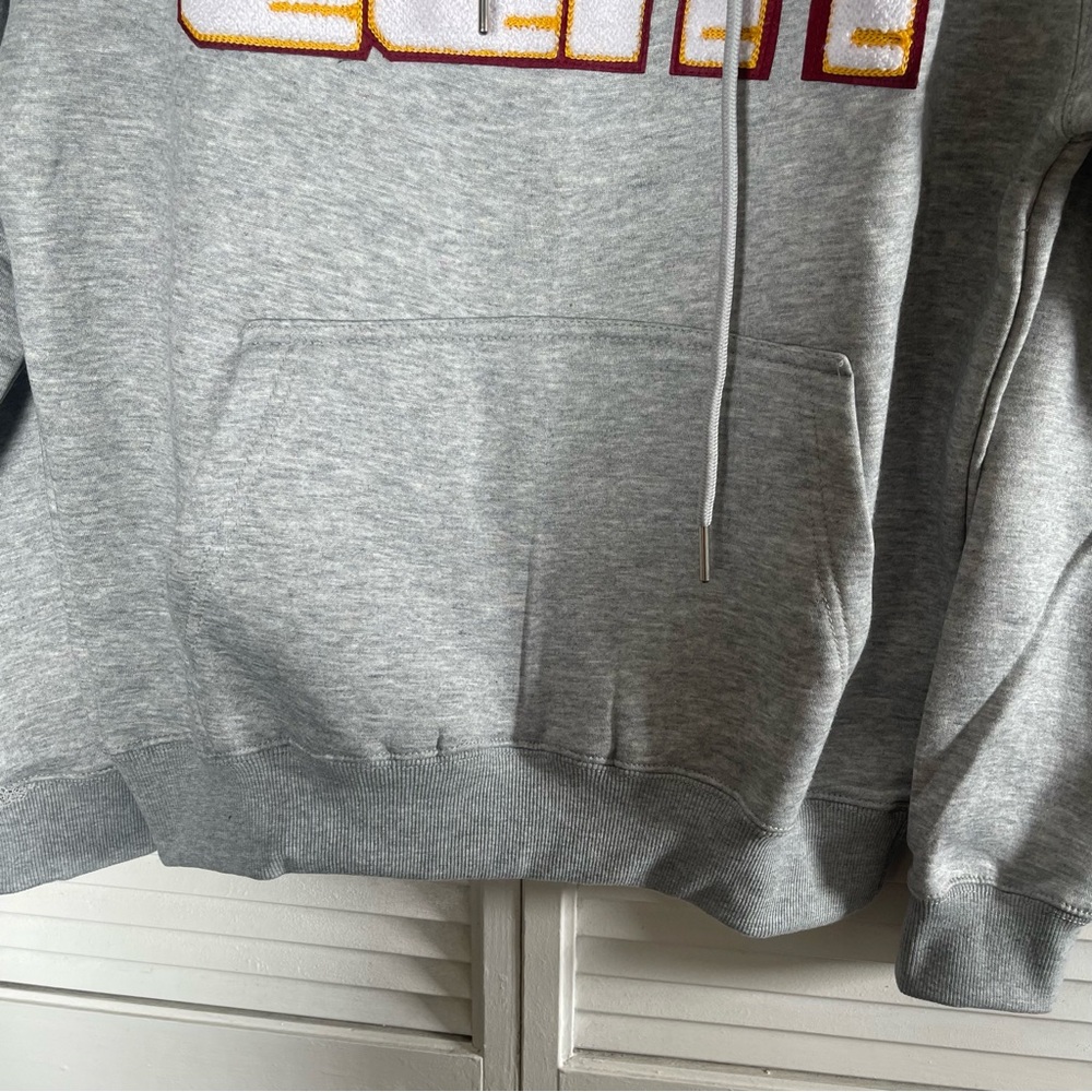 Sneakgallery "GOAT” Hoodie – Light Gray – Size S – 100% Cotton. - Picture 5 of 11